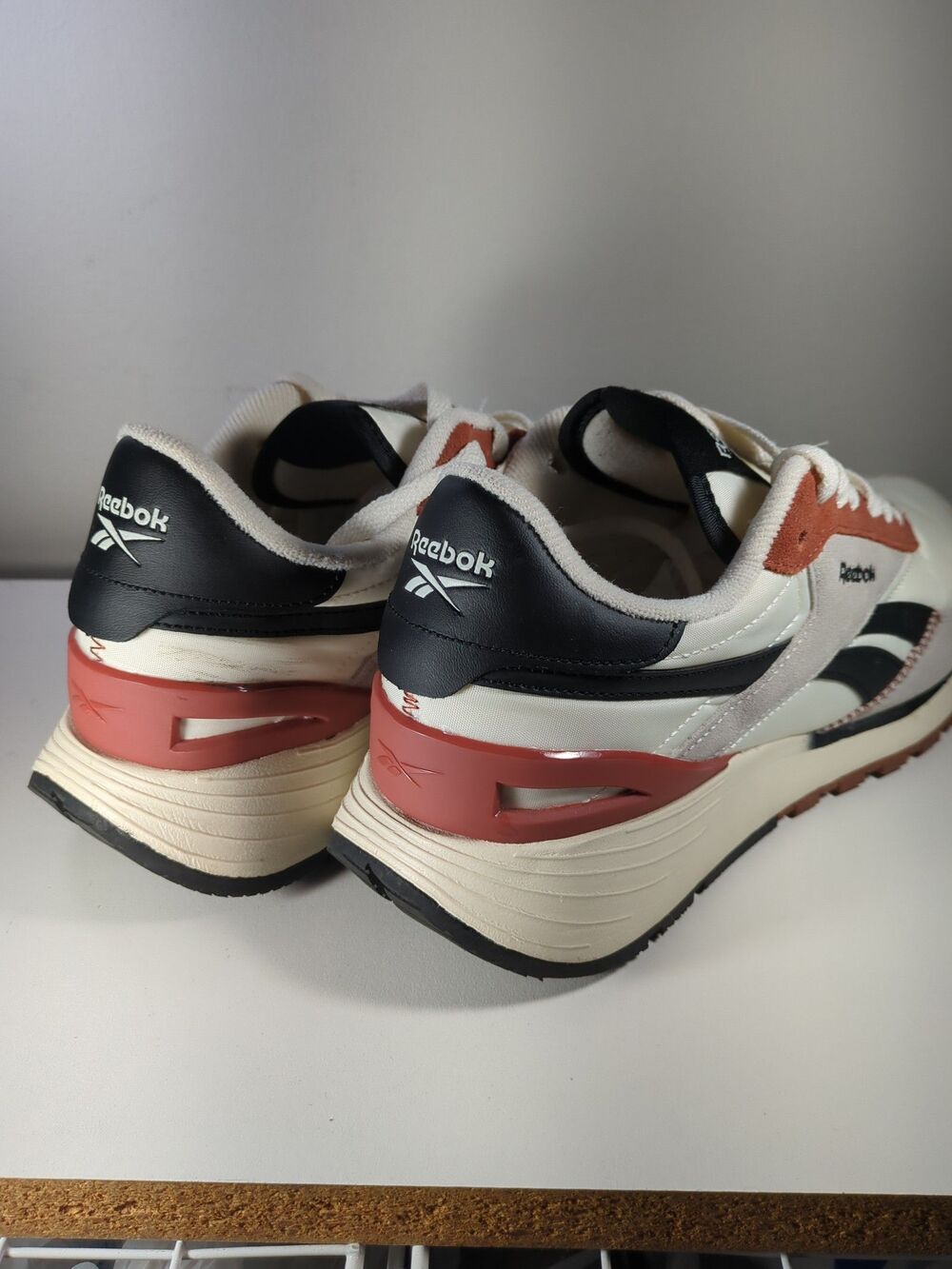 Reebok Men’s US 9.5 Classic Leather Sneakers Cream Rust Black | AR30193M - Picture 12 of 12